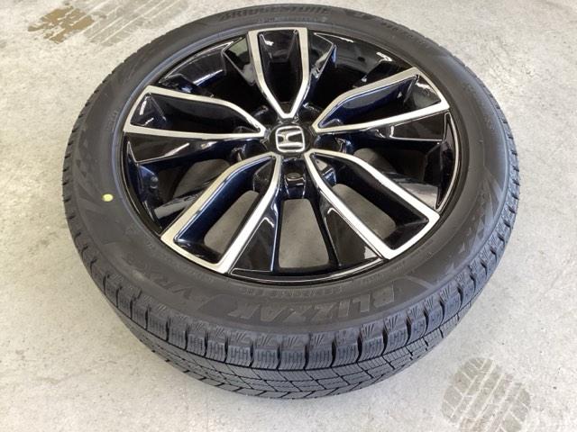 ヴェゼル ｅ：ＨＥＶＺ　中古スタッドレスタイヤ、純正メモリーナビ、ドライブレコーダー前後装着＋ＥＴＣ付　当社デモカー　盗難防止装置　１オーナー　ドラレコ付き　Ｒカメラ　フルセグテレビ　スマ－トキ－　ＥＴＣ車載器　Ｐセンサー（29枚目）