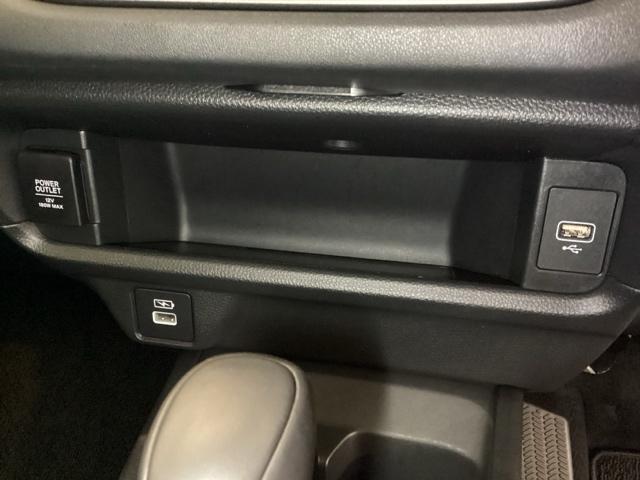 ＷＲ－Ｖ Ｚ　中古スタッドレスタイヤ、純正メモリーナビ、ドライブレコーダー前後装着＋ＥＴＣ付　当社デモカー　ソナー　盗難防止装置　誤発進抑制　Ｒカメラ　ワンオーナー　ＵＳＢ　ＥＳＣ　ＬＥＤライト　ＡＢＳ　ドラレコ（11枚目）