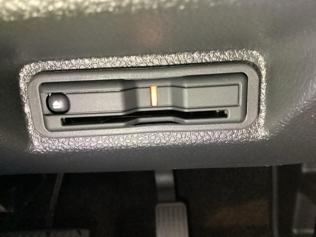 ＷＲ－Ｖ Ｚ　中古スタッドレスタイヤ、純正メモリーナビ、ドライブレコーダー前後装着＋ＥＴＣ付　当社デモカー　ソナー　盗難防止装置　誤発進抑制　Ｒカメラ　ワンオーナー　ＵＳＢ　ＥＳＣ　ＬＥＤライト　ＡＢＳ　ドラレコ（17枚目）