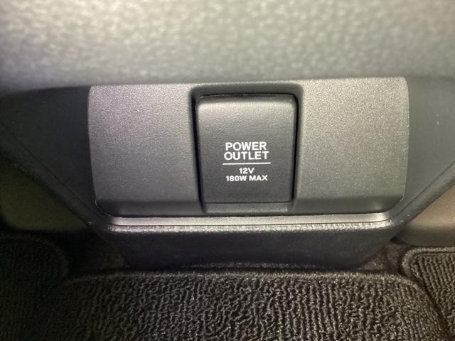 ＷＲ－Ｖ Ｚ　中古スタッドレスタイヤ、純正メモリーナビ、ドライブレコーダー前後装着＋ＥＴＣ付　当社デモカー　ソナー　盗難防止装置　誤発進抑制　Ｒカメラ　ワンオーナー　ＵＳＢ　ＥＳＣ　ＬＥＤライト　ＡＢＳ　ドラレコ（20枚目）