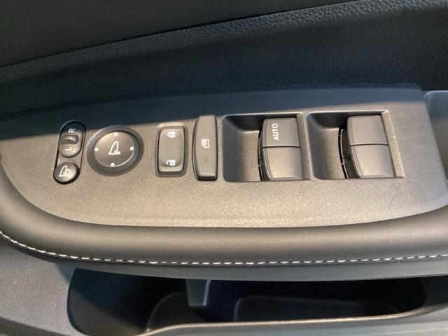 ＷＲ－Ｖ Ｚ　中古スタッドレスタイヤ、純正メモリーナビ、ドライブレコーダー前後装着＋ＥＴＣ付　当社デモカー　ソナー　盗難防止装置　誤発進抑制　Ｒカメラ　ワンオーナー　ＵＳＢ　ＥＳＣ　ＬＥＤライト　ＡＢＳ　ドラレコ（22枚目）