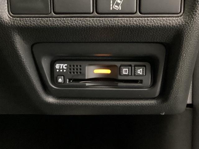 ステップワゴンスパーダ スパーダ・クールスピリットホンダセンシング　光触媒抗菌消臭施工済　エンジンスターター　ナビ　リア席モニター　シートヒーター　ＭＴモード　ＥＴＣ　盗難防止装置　シ－トヒ－タ－　ＬＥＤヘットライト　左右電動スライドドア　ＡＢＳ　スマ－トキ－　ターボ（18枚目）