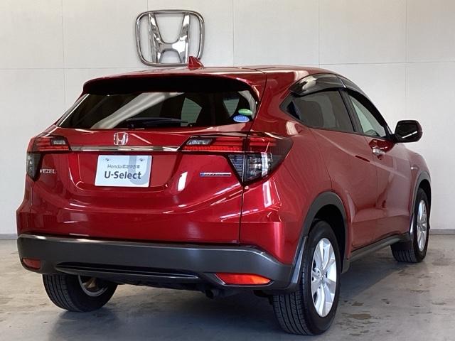 ヴェゼル ハイブリッドＸ・ホンダセンシング　光触媒抗菌消臭施工済　ドラレコ前後　ナビ　ＥＴＣ　ＭＴモード　地デジ　Ａクルーズ　Ｂモニ　スマキー　オートエアコン　ＶＳＡ　ＬＥＤヘッドライト　カーテンエアバッグ　ドライブレコーダー装着車　ＡＢＳ（3枚目）