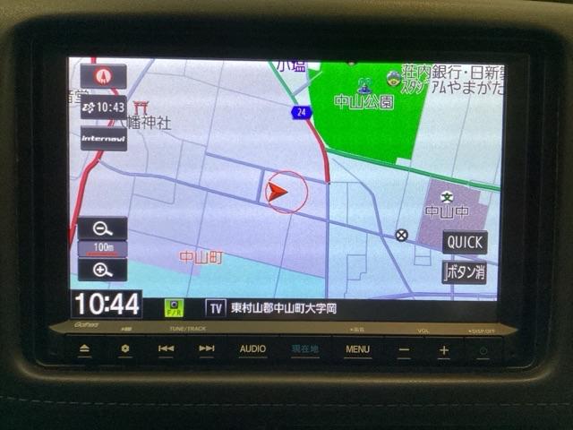 ヴェゼル ハイブリッドＸ・ホンダセンシング　光触媒抗菌消臭施工済　ドラレコ前後　ナビ　ＥＴＣ　ＭＴモード　地デジ　Ａクルーズ　Ｂモニ　スマキー　オートエアコン　ＶＳＡ　ＬＥＤヘッドライト　カーテンエアバッグ　ドライブレコーダー装着車　ＡＢＳ（6枚目）