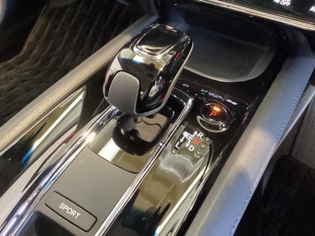 ヴェゼル ハイブリッドＸ・ホンダセンシング　光触媒抗菌消臭施工済　ドラレコ前後　ナビ　ＥＴＣ　ＭＴモード　地デジ　Ａクルーズ　Ｂモニ　スマキー　オートエアコン　ＶＳＡ　ＬＥＤヘッドライト　カーテンエアバッグ　ドライブレコーダー装着車　ＡＢＳ（8枚目）