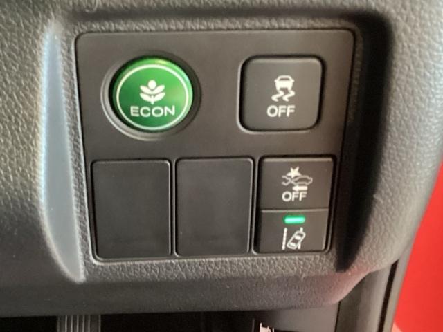 ヴェゼル ハイブリッドＸ・ホンダセンシング　光触媒抗菌消臭施工済　ドラレコ前後　ナビ　ＥＴＣ　ＭＴモード　地デジ　Ａクルーズ　Ｂモニ　スマキー　オートエアコン　ＶＳＡ　ＬＥＤヘッドライト　カーテンエアバッグ　ドライブレコーダー装着車　ＡＢＳ（16枚目）