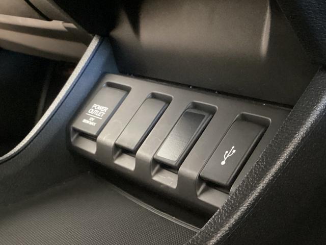 ヴェゼル ハイブリッドＸ・ホンダセンシング　光触媒抗菌消臭施工済　ドラレコ前後　ナビ　ＥＴＣ　ＭＴモード　地デジ　Ａクルーズ　Ｂモニ　スマキー　オートエアコン　ＶＳＡ　ＬＥＤヘッドライト　カーテンエアバッグ　ドライブレコーダー装着車　ＡＢＳ（20枚目）