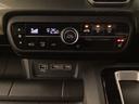 Ｌホンダセンシング　光触媒抗菌消臭施工済　ナビ　シートヒーター　障害物センサー　ＥＴＣ　エアバック　ＬＥＤヘッド　ＵＳＢポート　クリアランスソナー　クルコン　リヤカメラ　ｉ－ｓｔｏｐ　キーフリー　ベンチシート　ＥＳＣ（9枚目）