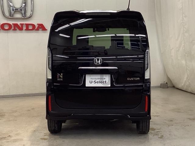 Ｎ－ＢＯＸカスタム ターボ　中古スタッドレスタイヤ、純正メモリーナビ、ドライブレコーダー前後装着＋ＥＴＣ付　当社デモカー　サイドエアバック　Ｄレコ　ＬＥＤランプ　ＥＴＣ車載器　マルチビューカメラ　スマ－トキ－　フルセグテレビ（6枚目）