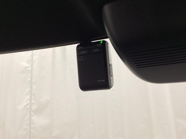 Ｎ－ＢＯＸカスタム ターボコーディネートスタイル　中古スタッドレスタイヤ、純正メモリーナビ、ドライブレコーダー前後装着＋ＥＴＣ付　当社デモカー　サイドエアバッグ　ＬＥＤライト　前席シートヒーター　フルセグＴＶ　スマキー　ＤＶＤ　ＶＳＡ　ベンチシート（21枚目）