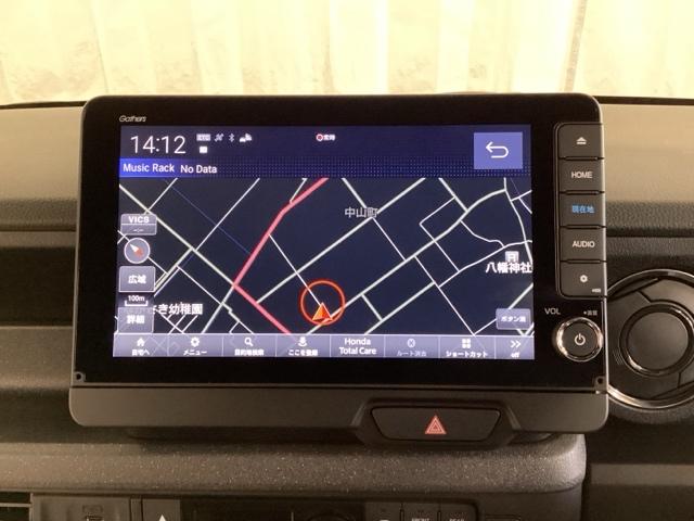 Ｎ－ＢＯＸカスタム ターボコーディネートスタイル　中古スタッドレスタイヤ、純正メモリーナビ、ドライブレコーダー前後装着＋ＥＴＣ付　当社デモカー　サイドエアバッグ　ＬＥＤライト　前席シートヒーター　フルセグＴＶ　スマキー　ＤＶＤ　ＶＳＡ　ベンチシート（9枚目）