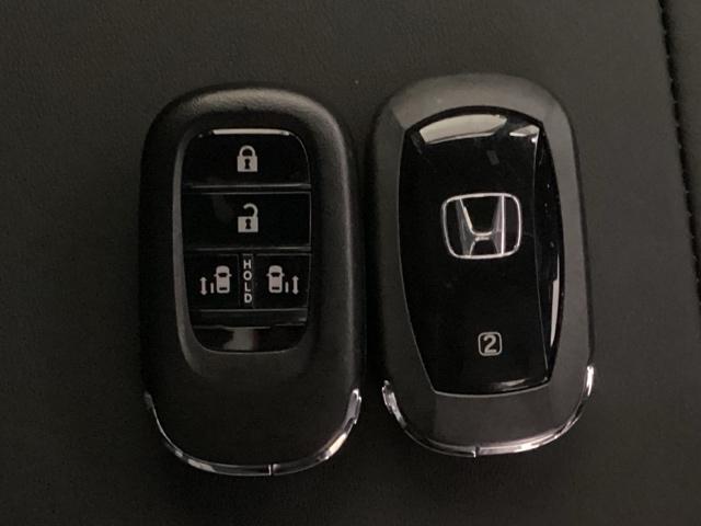 Ｎ－ＢＯＸカスタム ターボコーディネートスタイル　中古スタッドレスタイヤ、純正メモリーナビ、ドライブレコーダー前後装着＋ＥＴＣ付　当社デモカー　サイドエアバッグ　ＬＥＤライト　前席シートヒーター　フルセグＴＶ　スマキー　ＤＶＤ　ＶＳＡ　ベンチシート（17枚目）