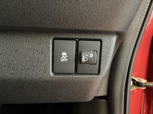 Ｎ－ＢＯＸカスタム ターボコーディネートスタイル　中古スタッドレスタイヤ、純正メモリーナビ、ドライブレコーダー前後装着＋ＥＴＣ付　当社デモカー　サイドエアバッグ　ＬＥＤライト　前席シートヒーター　フルセグＴＶ　スマキー　ＤＶＤ　ＶＳＡ　ベンチシート（19枚目）