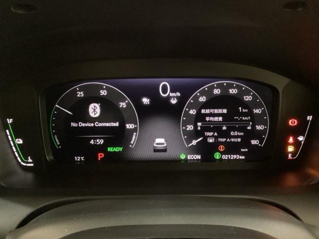 ＺＲ－Ｖ ｅ：ＨＥＶＺ特別仕様車ブラックスタイル　中古スタッドレスタイヤ、純正メモリーナビ、ドライブレコーダー前後装着＋ＥＴＣ２．０付　当社デモカー　全周囲カメラ　電動リアゲート　オートクルーズコントロール　コーナーセンサー　バックカメラ　４ＷＤ（15枚目）