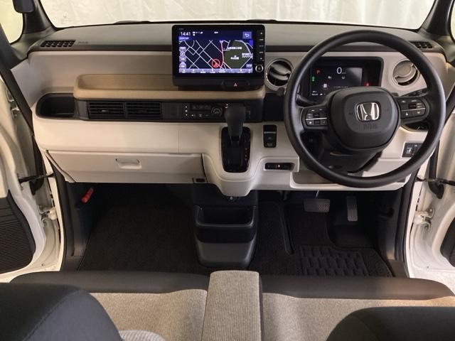 Ｎ－ＢＯＸ ベースグレード　中古スタッドレスタイヤ、純正メモリーナビ、ドライブレコーダー前後装着＋ＥＴＣ付　当社デモカー　エアバック　横滑り防止　Ｄレコ　４ＷＤ車　Ｒカメ　前後ソナー　ＬＥＤライト　サイドカーテンエアバック（5枚目）