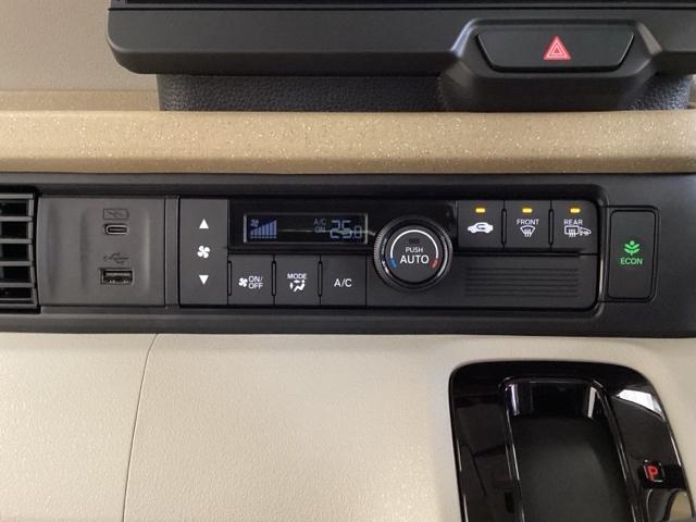 Ｎ－ＢＯＸ ベースグレード　中古スタッドレスタイヤ、純正メモリーナビ、ドライブレコーダー前後装着＋ＥＴＣ付　当社デモカー　エアバック　横滑り防止　Ｄレコ　４ＷＤ車　Ｒカメ　前後ソナー　ＬＥＤライト　サイドカーテンエアバック（10枚目）