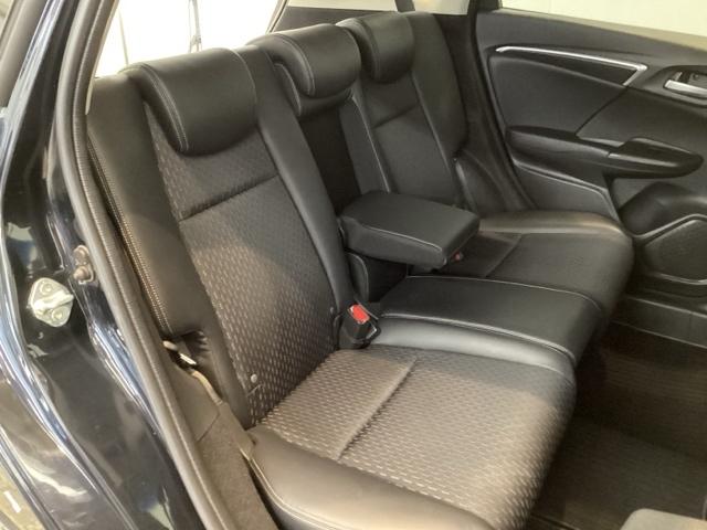 フィットハイブリッド Lパッケージ 光触媒抗菌消臭施工済 ナビ ETC 地デジフルセグTV サイドエアバック DVD再生 LED ECON バックカメラ オートクルーズコントロール イモビライザー ESC AUTOエアコン ABS(19枚目)