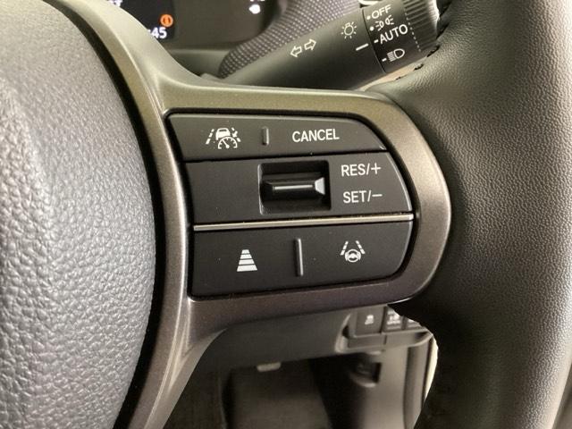 フリード エアーEX 中古スタッドレスタイヤ、純正メモリーナビ、ドライブレコーダー前後装着+ETC付 当社デモカー バックモニター リアクーラー 盗難防止システム DVD 両側パワースライドドア 横滑り防止装置 クルコン(16枚目)