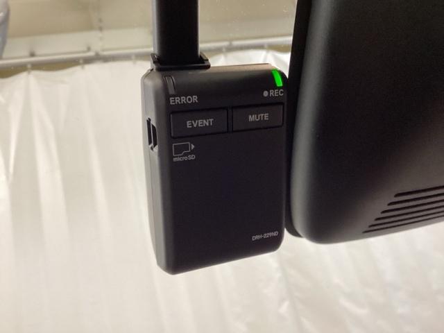 フリード エアーEX 中古スタッドレスタイヤ、純正メモリーナビ、ドライブレコーダー前後装着+ETC付 当社デモカー バックモニター リアクーラー 盗難防止システム DVD 両側パワースライドドア 横滑り防止装置 クルコン(20枚目)