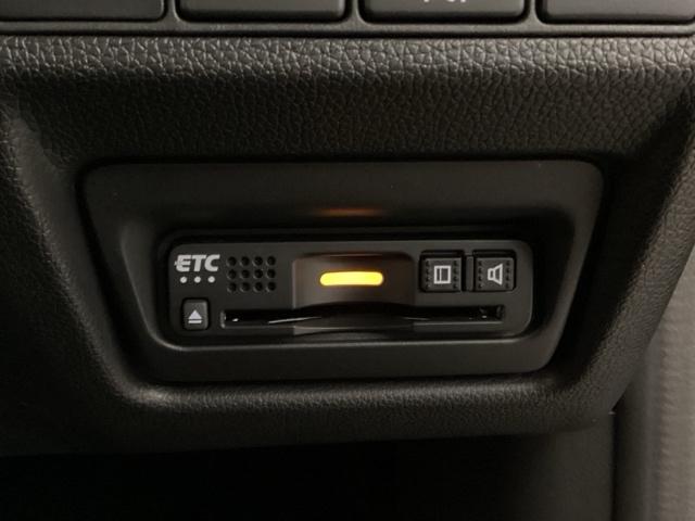 ステップワゴンスパーダ スパーダホンダセンシング　光触媒抗菌消臭施工済　ドラレコ前後　全周囲カメラ　ナビ　ＭＴモード　ＥＴＣ　横滑り防止機能　マルチビューカメラ　サイドエアバッグ　パークアシスト　ＵＳＢ　フルセグテレビ　ターボ車　アイドリングＳＴＯＰ（17枚目）