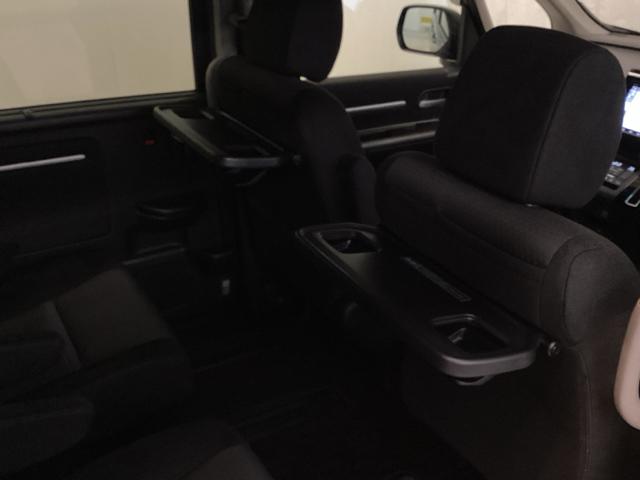 ステップワゴンスパーダ スパーダホンダセンシング　光触媒抗菌消臭施工済　ドラレコ前後　全周囲カメラ　ナビ　ＭＴモード　ＥＴＣ　横滑り防止機能　マルチビューカメラ　サイドエアバッグ　パークアシスト　ＵＳＢ　フルセグテレビ　ターボ車　アイドリングＳＴＯＰ（23枚目）