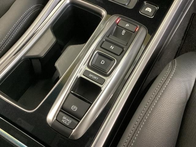 アコードハイブリッド ＥＸ　光触媒抗菌消臭施工済　ドラレコ　障害物センサー　ナビ　シートヒーター　ＥＴＣ　バックモニター　Ｐシート　Ｐセンサー　サイドカーテンエアバック　サイドモニター　ＬＥＤヘッド　フルセグテレビ　スマキー（8枚目）