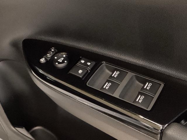 アコードハイブリッド ＥＸ　光触媒抗菌消臭施工済　ドラレコ　障害物センサー　ナビ　シートヒーター　ＥＴＣ　バックモニター　Ｐシート　Ｐセンサー　サイドカーテンエアバック　サイドモニター　ＬＥＤヘッド　フルセグテレビ　スマキー（21枚目）