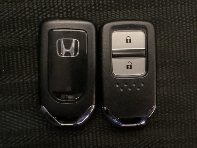 シャトル ハイブリッドXホンダセンシング 光触媒抗菌消臭施工済 ドラレコ ナビ シートヒーター MTモード ETC 横滑抑制 リヤカメラ ドライブレコーダ スマ-トキ- イモビ サイドエアバッグ キーレス USB DVD再生機能 ECON(14枚目)