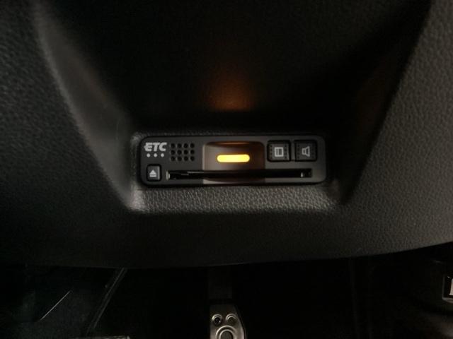 シャトル ハイブリッドXホンダセンシング 光触媒抗菌消臭施工済 ドラレコ ナビ シートヒーター MTモード ETC 横滑抑制 リヤカメラ ドライブレコーダ スマ-トキ- イモビ サイドエアバッグ キーレス USB DVD再生機能 ECON(16枚目)