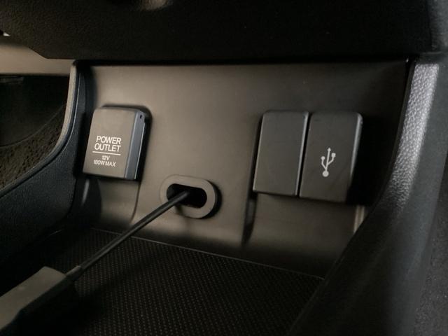 シャトル ハイブリッドXホンダセンシング 光触媒抗菌消臭施工済 ドラレコ ナビ シートヒーター MTモード ETC 横滑抑制 リヤカメラ ドライブレコーダ スマ-トキ- イモビ サイドエアバッグ キーレス USB DVD再生機能 ECON(18枚目)