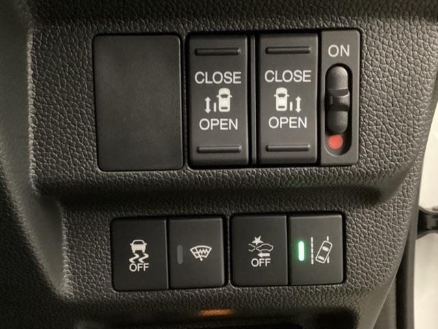 フリードハイブリッド ハイブリッド・Gホンダセンシング 光触媒抗菌消臭施工済 エンジンスターター ナビ シートヒーター ETC 軽減ブレーキ キーフリーシステム DVD再生可能 ECON 後カメラ Aクルーズ 地デジフルセグTV LEDヘッドランプ USB(14枚目)