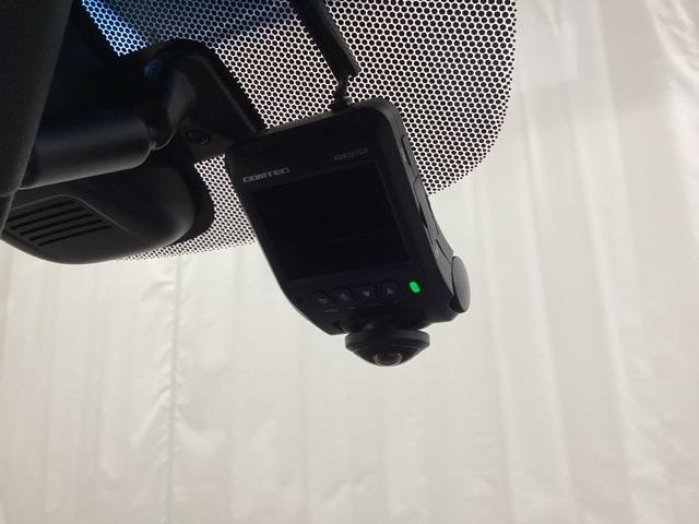 フリードハイブリッド ハイブリッド・Gホンダセンシング 光触媒抗菌消臭施工済 エンジンスターター ナビ シートヒーター ETC 軽減ブレーキ キーフリーシステム DVD再生可能 ECON 後カメラ Aクルーズ 地デジフルセグTV LEDヘッドランプ USB(16枚目)