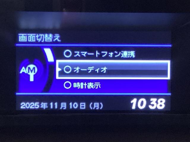 Ｎ－ＯＮＥ プレミアム・Ｌパッケージ　光触媒抗菌消臭施工済　ディスプレイオーディオ　盗難防止装置　パワーウィンドウ　エアバック　パワーステアリング　フルタイム４ＷＤ　エアコン　横滑防止　Ｂカメ　ＡＢＳ　アイドリングストップ　ベンチシート（6枚目）