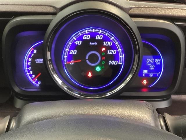 Ｎ－ＯＮＥ プレミアム・Ｌパッケージ　光触媒抗菌消臭施工済　ディスプレイオーディオ　盗難防止装置　パワーウィンドウ　エアバック　パワーステアリング　フルタイム４ＷＤ　エアコン　横滑防止　Ｂカメ　ＡＢＳ　アイドリングストップ　ベンチシート（10枚目）