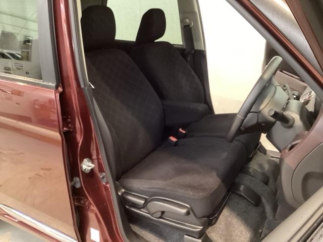 Ｎ－ＯＮＥ プレミアム・Ｌパッケージ　光触媒抗菌消臭施工済　ディスプレイオーディオ　盗難防止装置　パワーウィンドウ　エアバック　パワーステアリング　フルタイム４ＷＤ　エアコン　横滑防止　Ｂカメ　ＡＢＳ　アイドリングストップ　ベンチシート（14枚目）