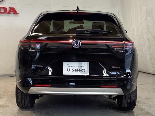 ヴェゼル e:HEVZ 純正メモリーナビ、中古スタッドレスタイヤ、ドライブレコーダー前後装着+ETC付 当社デモカー 盗難防止装置 1オーナー ドラレコ付き Rカメラ フルセグテレビ スマ-トキ- ETC車載器 Pセンサー(4枚目)