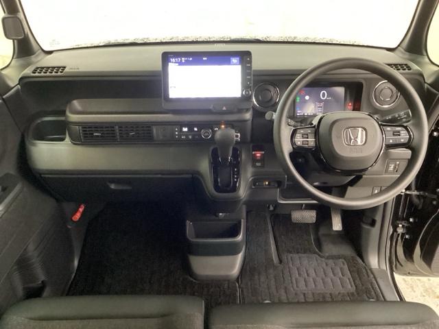 N-BOXカスタム ベースグレード 中古スタッドレスタイヤ、純正メモリーナビ、ドライブレコーダー前後装着+ETC付 当社デモカー 前後誤発進抑制 パーキングセンサー シートH Iストップ オートエアコン LEDヘッド ドラレコ 4WD(7枚目)