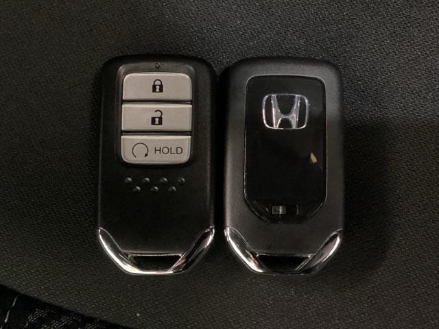 シビック ハッチバック 光触媒抗菌消臭施工済 ナビ シートヒーター MTモード ETC 追突軽減ブレーキ 盗難防止装置 Bモニター 横滑防止 LEDライト フルセグTV スマートキー AAC サイドカーテンエアバック ABS(15枚目)