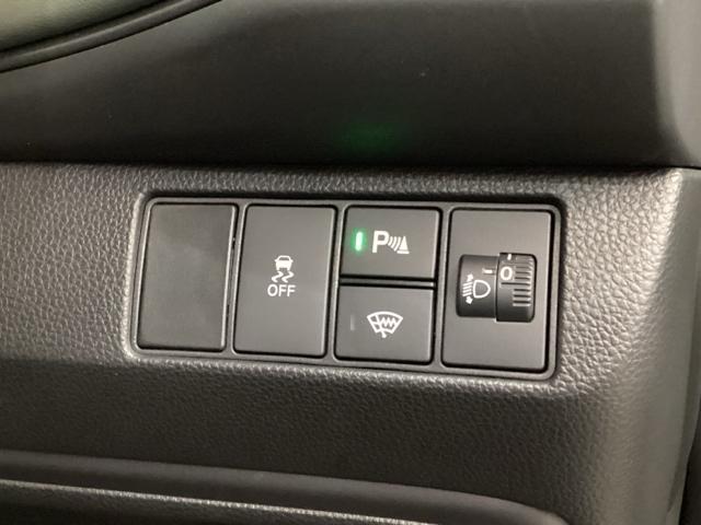 ヴェゼル ｅ：ＨＥＶＸ・ＨｕＮＴパッケージ　中古スタッドレスタイヤ、純正メモリーナビ、ドライブレコーダー前後装着＋ＥＴＣ付　当社デモカー　フルセグテレビ　クルーズコントロール　衝突被害軽減ブレーキ　ワンオーナー　ソナー　ＬＥＤライト　ＤＶＤ（20枚目）