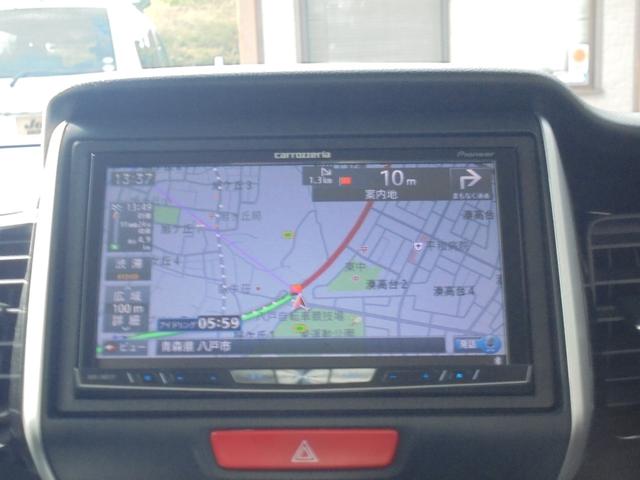 Ｎ－ＢＯＸ＋カスタム Ｇ・ターボＬパッケージ　＋カスタムＧ・ターボ、４ＷＤ、後部座席両側電動スライドドア、クルーズコントロール、パドルシフト、運転席・助手席シートヒーター、ＨＤＤナビ・ＴＶ・バックモニター・Ｂｌｕｅｔｏｏｔｈ対応、（7枚目）