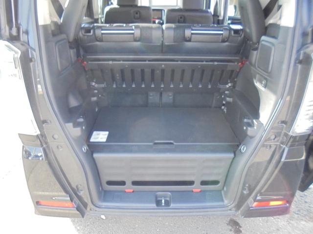 Ｎ－ＢＯＸ＋カスタム Ｇ・ターボＬパッケージ　＋カスタムＧ・ターボ、４ＷＤ、後部座席両側電動スライドドア、クルーズコントロール、パドルシフト、運転席・助手席シートヒーター、ＨＤＤナビ・ＴＶ・バックモニター・Ｂｌｕｅｔｏｏｔｈ対応、（17枚目）