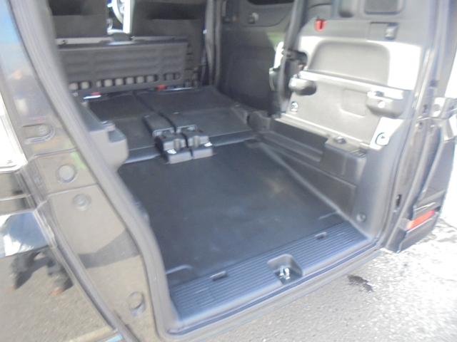 Ｎ－ＢＯＸ＋カスタム Ｇ・ターボＬパッケージ　＋カスタムＧ・ターボ、４ＷＤ、後部座席両側電動スライドドア、クルーズコントロール、パドルシフト、運転席・助手席シートヒーター、ＨＤＤナビ・ＴＶ・バックモニター・Ｂｌｕｅｔｏｏｔｈ対応、（19枚目）