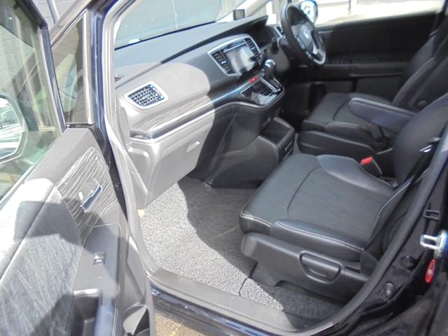 オデッセイ アブソルート・ＥＸ　７人乗り　純正ナビＴＶバックカメラ　ＥＴＣ前後ドラレコ　両側パワースライド　ハーフレザー運パワーシート　２列目オットマン　オートクルーズ　衝突被害軽減ブレーキ　　ＬＥＤライト　フォグ　純正エアロ（9枚目）