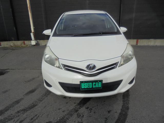 ヴィッツ Ｆ　シエル　４ＷＤ　ナビＴＶバックモニター　エンジンスタータ（2枚目）