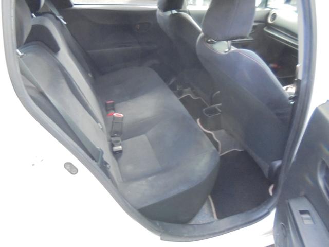 ヴィッツ Ｆ　シエル　４ＷＤ　ナビＴＶバックモニター　エンジンスタータ（8枚目）