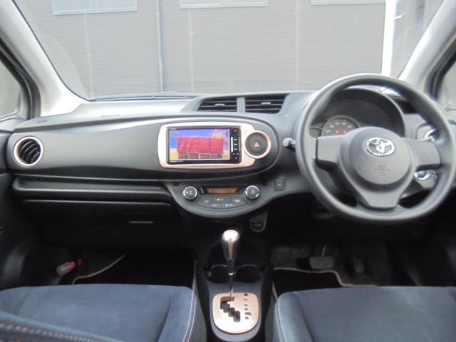 ヴィッツ Ｆ　シエル　４ＷＤ　ナビＴＶバックモニター　エンジンスタータ（9枚目）