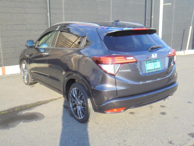 ヴェゼル ハイブリッドＸ・Ｌパッケージ　ハイブリッド４ＷＤ、ホンダインターナビ・ＴＶ・Ｂｌｕｅｔｏｏｔｈ対応、オートクルーズ、シートヒーター、社外エアロバンパー、社外１８インチアルミホイール、車高調（減衰力調整付き）、ＥＴＣ、ＬＥＤライト（4枚目）