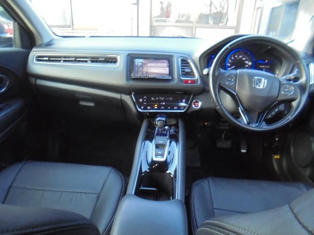 ヴェゼル ハイブリッドＸ・Ｌパッケージ　ハイブリッド４ＷＤ、ホンダインターナビ・ＴＶ・Ｂｌｕｅｔｏｏｔｈ対応、オートクルーズ、シートヒーター、社外エアロバンパー、社外１８インチアルミホイール、車高調（減衰力調整付き）、ＥＴＣ、ＬＥＤライト（9枚目）