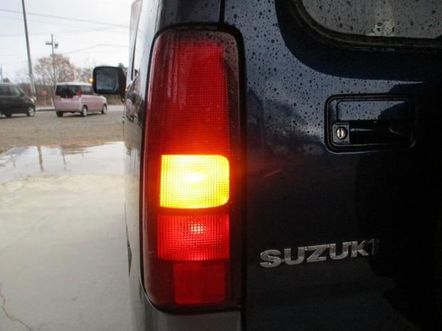 ジムニー ランドベンチャー　特別仕様　ターボ　皮シート風シートカバー　エンジンスターター　下回り防錆処理済（17枚目）