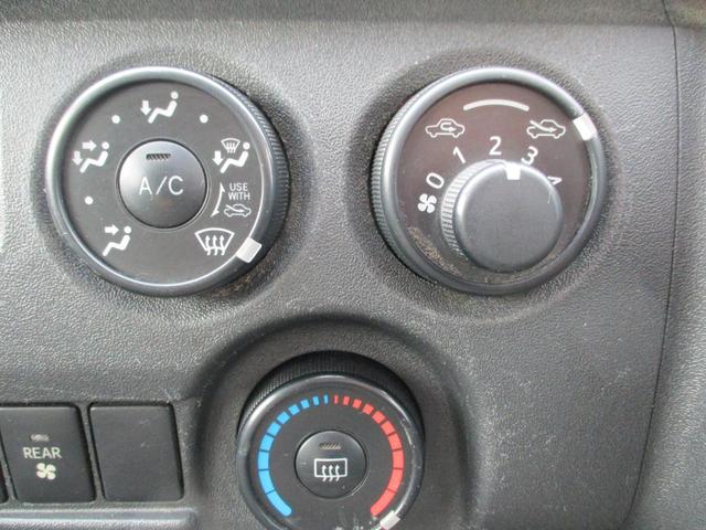 レジアスエースバン DX 9人乗り・wエアコン・タイミングベルト交換済み・ETC付(7枚目)